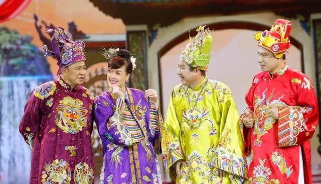 Thời trẻ cơ cực của nghệ sĩ Quang Thắng 2 Quang Thắng và Đỗ Duy Nam trong trích đoạn ''Táo quân 2022''. Ảnh: VTV Giải trí